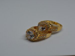 Golden Oval Solitaire